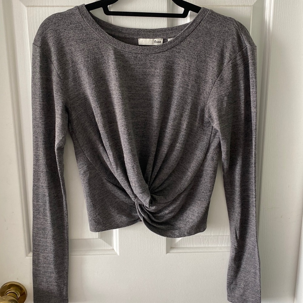 Aritzia/Wilfred Free dark gray crop-ish top. Knot in the front. Size small.